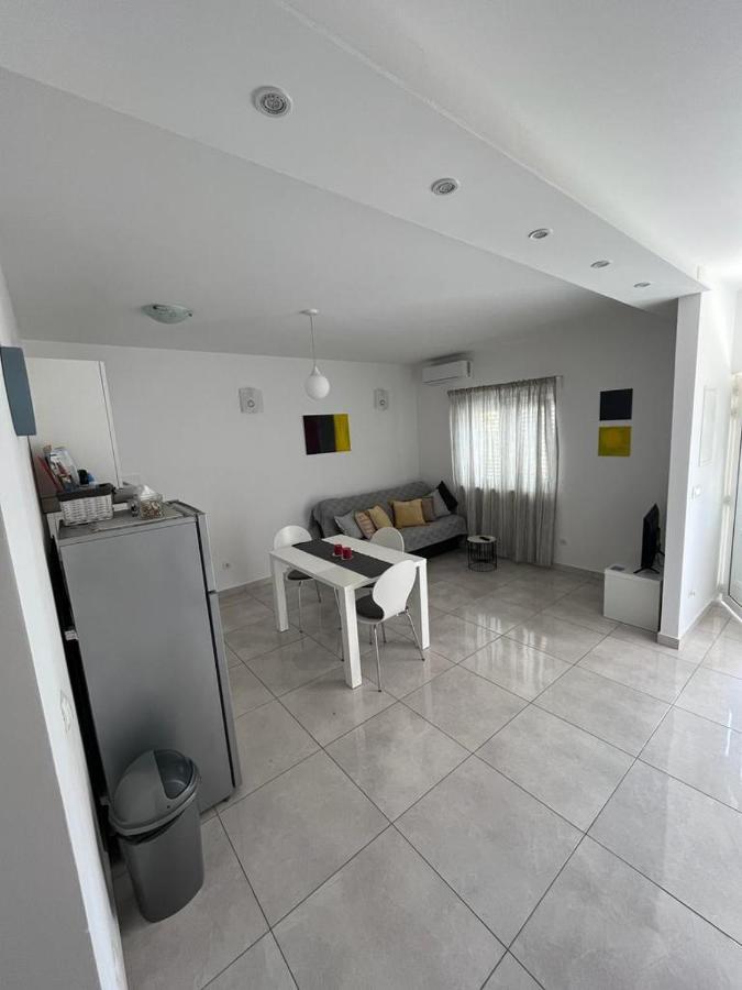 Apartament Apartman Cezar Stobreč Zewnętrze zdjęcie