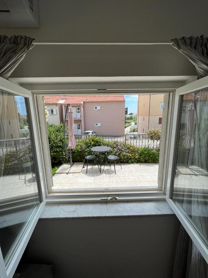 Apartament Apartman Cezar Stobreč Zewnętrze zdjęcie